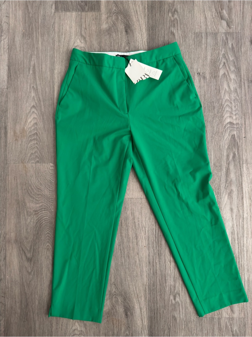 NWT- Zara Women's Green Tailored Ankle Pants Size 8